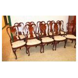  Lot 140 Great set of 10 Henkel Harris solid mahogany queen Anne dining room chairs, in good conditi