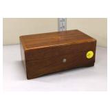  Lot 229 Thorens vintage exotic burl walnut Swiss music box, single comb, teeth are good, approx. 7"