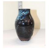  Lot 283 Artist signed hand blown art glass vase, approx. 6"h x 4"d