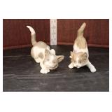  Lot 371 Vintage Lladro porcelain figurines of (2) playful kittens