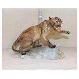  Lot 400A Vintage Beswick England porcelain of mountain lion