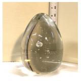  Lot 440 Vintage large egg shape hand blown art glass paperweight