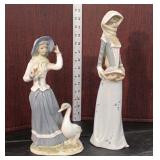  Lot 467 (2) Vintage porcelain woman, 1 Casades, 1 made in Spain