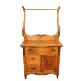  Lot 622 Antique oak washstand with towel bar