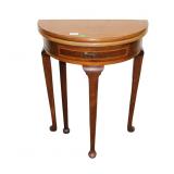  Lot 677 Vintage Potthast solid mahogany queen Anne flip top lamp table