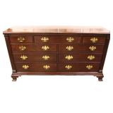  Lot: 111A - Stickley solid mahogany low chest, original finish, 9 drawer 
