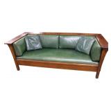  Lot 500 Beautiful Stickley mission oak even arm sofa, slatted sidesback, green leather, original finish SouthJerseyAuction.com