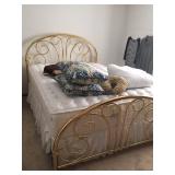 QUEEN BED with VERA WANG pillowtop mattress