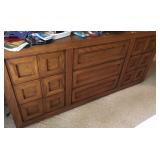 Thomasville dresser with mirror