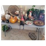Household Decor with Chickens and Ducks 