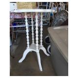 Cute stands, small furniture