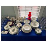 Spode holiday pattern