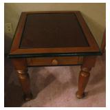 2 Matching End Tables 