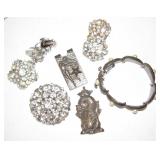 Lots of Vintage Jewelry 