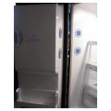 LG 21.8-cu ft French Door Refrigerator - Stainless Steel 