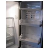 LG 21.8-cu ft French Door Refrigerator - Stainless Steel 