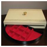 Vintage Sleek Jewelry Box - Inside 