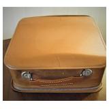 Vintage Traveling Typewriter - Really nice to Decorate with! 