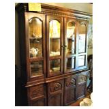 Lighted Hutch 