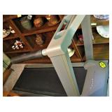 Excellent Runners Treadmill - Incline and speed up to 10mph. 