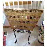 Woven Chicken Basket 