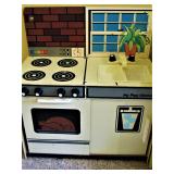 Vintage Metal - Tin Childs Kitchen Set 