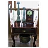 Quality Carved Wood Claw Feet accent Table 