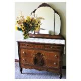 Antique Tiger Oak Dresser with 4 Draws 