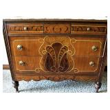 Antique Tiger Oak Dresser with 4 Draws 