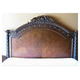 Signature Design by Ashley North Shore Panel Bed With Mattress 