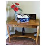 Nice Entryway Table 