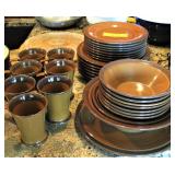 Interiors Prarie Tan Brown Dish set 