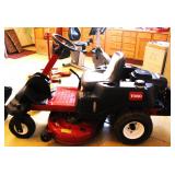 Toro TimeCutter SW4200 Zero Turn Tractor comes equipped with a intuitive steering wheel, so you can 