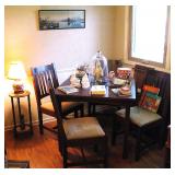 Stickley Dining Table / 4 Chairs / 2 Leaf's
