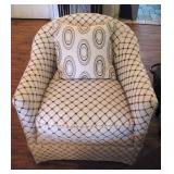 Upholstered Accent Setting Chair