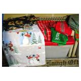 Christmas Table Clothes / Napkin Sets