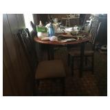 Sm Drop Leaf w-2 Chairs