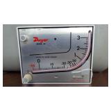 Dwyer Manometer