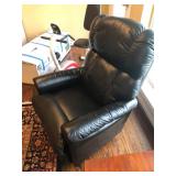 Black La-Z- Boy Leather Swivel Rocker Recliner Chair