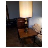 end table and brass lamp