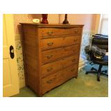 Antique chest of drawers