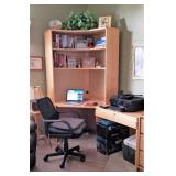 Corner office ensemble