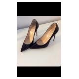 $500 christian Louboutin 