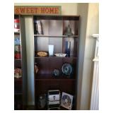 DECOR/BOOKSHELVES