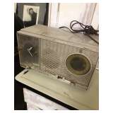 Vintage Radio - WORKS!