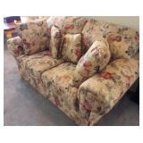 Love seat Mint cond.