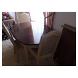 dinning room table w/leaf and 4 chairs