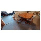 Dinette w/ 4 caster chairs