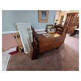 Beautiful Gate Legged Dining Set 