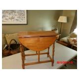 dropleaf table
